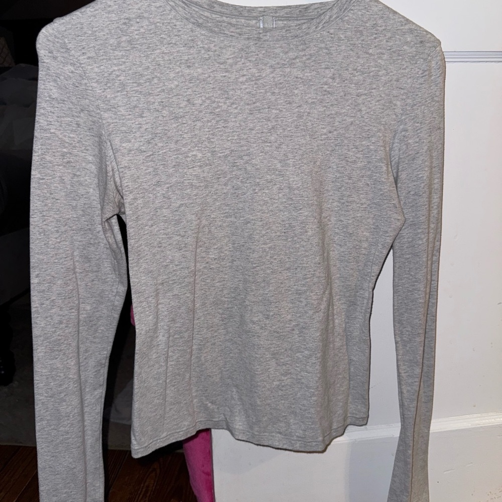 SKIMS Gray Long Sleeve Tee
